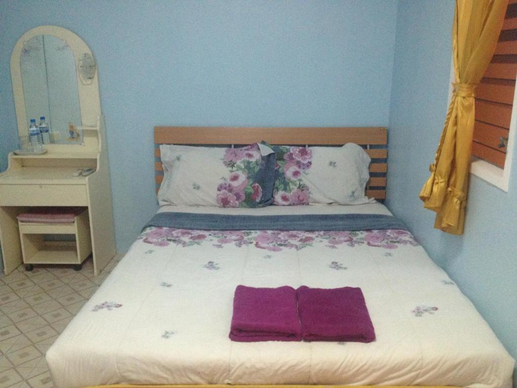 Cha-Am Seaside Hotel Room photo