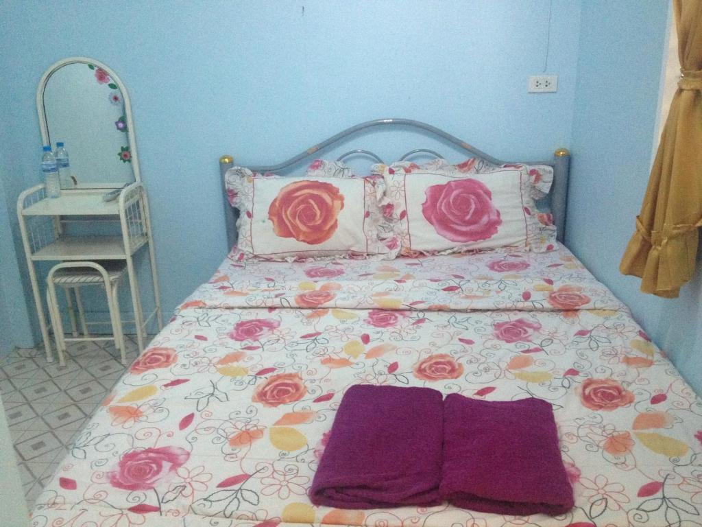 Cha-Am Seaside Hotel Room photo