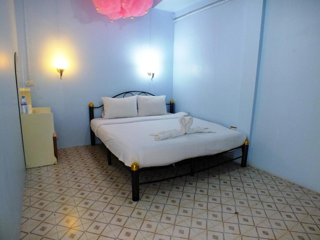 Cha-Am Seaside Hotel Room photo